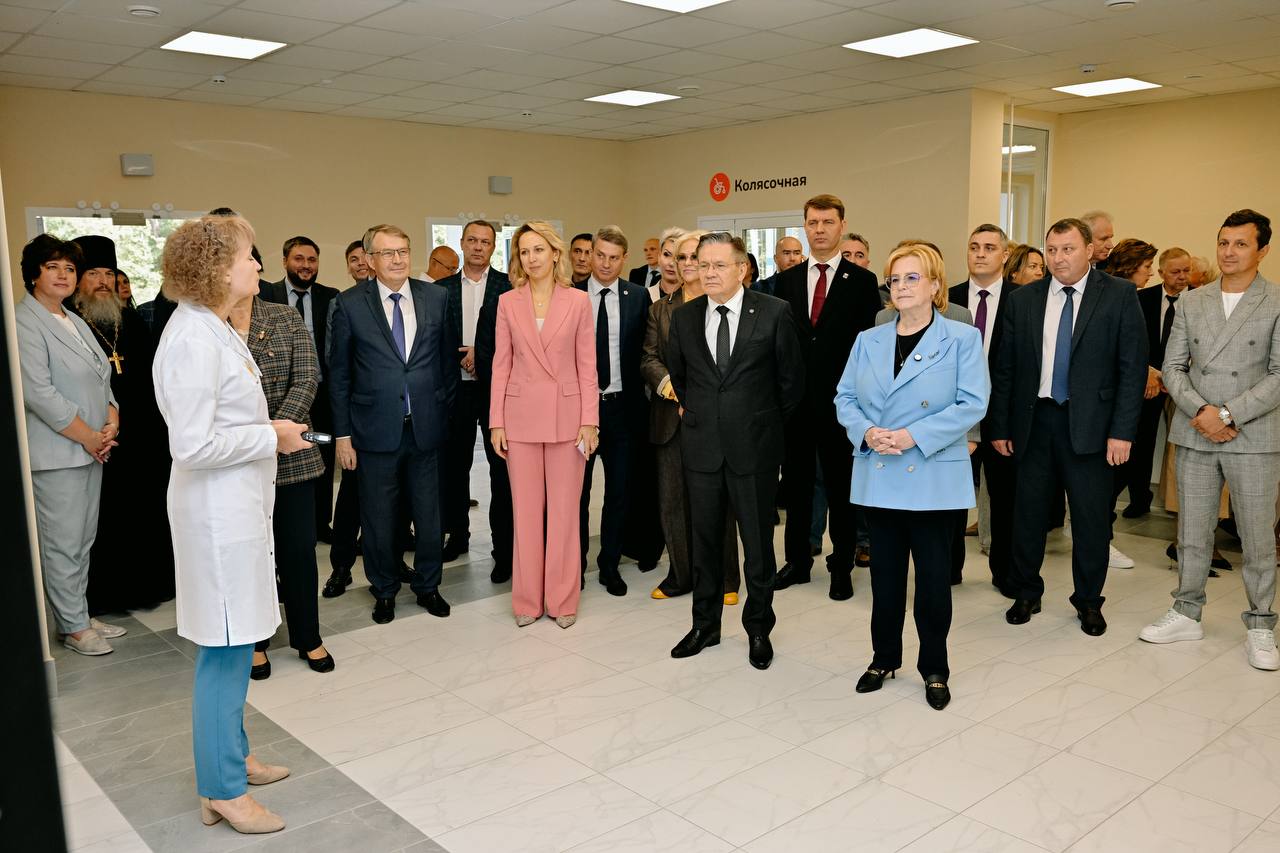 v-Sarove-otkryta-sovremennaya-detskaya-poliklinika-FMBA-Rossii-1.jpg